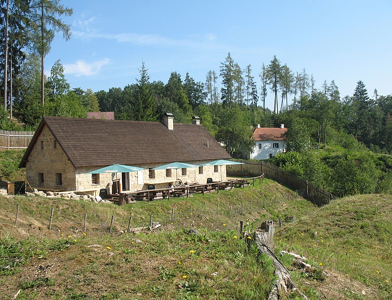 Muzeum na hradě Pořešín u Kaplice, okres Český Krumlov. Autor: Marie Čcheidzeová, licence CC BY-SA 4.0. Zdroj: Wikimedia Commons