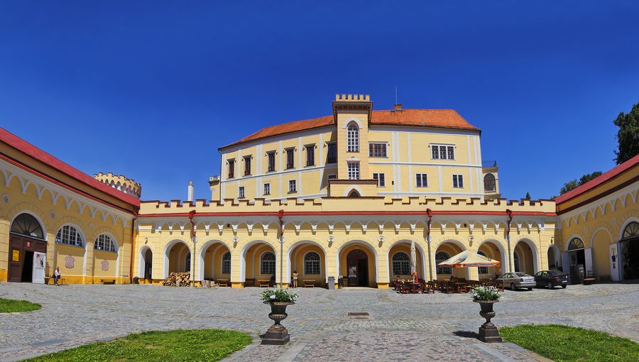 Zámek Letovice. Zdroj: Shutterstock/Pecold