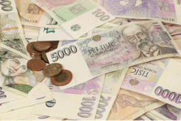 Internetoví podvodníci útočí i na sociálních sítích: Manželský pár přišel o půl milionu!