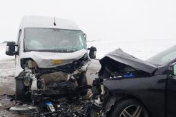 Silné sněžení trápí řidiče na Vysočině, od rána desítky nehod