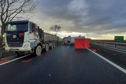 AKTUALIZACE: D35 mezi Unčovicemi a Litovlí uzavřela tragická nehoda