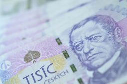 Podvod přes falešný odkaz: Prodej na bazaru skončil krádeží 135 tisíc