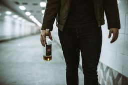 Zloději měli spadeno na alkohol a nářadí. Dostanou dva roky natvrdo