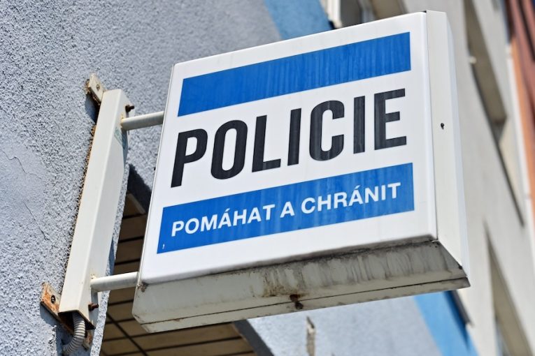 Nápis POLICIE