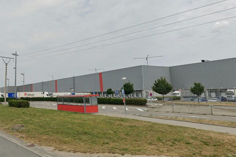 Logistické centrum