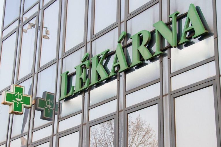 Nápis lékárna